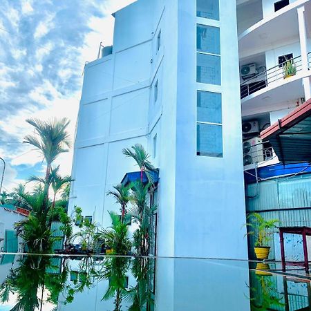 Hotel Nelly Vavuniya Екстериор снимка