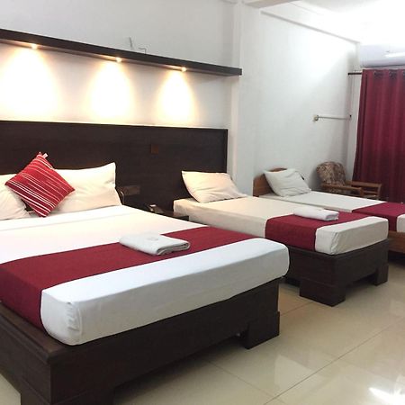 Hotel Nelly Vavuniya Екстериор снимка