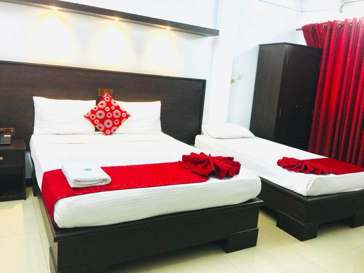 Hotel Nelly Vavuniya Екстериор снимка