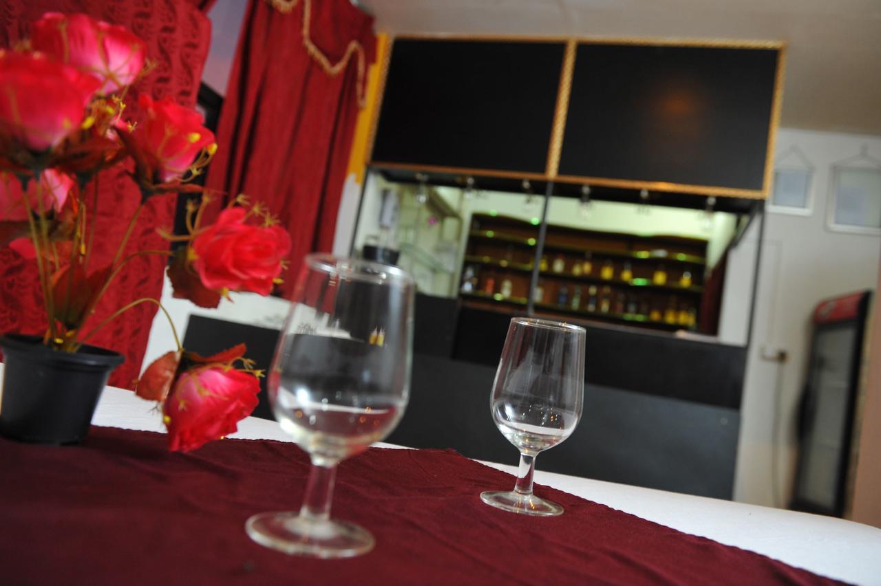 Hotel Nelly Vavuniya Екстериор снимка