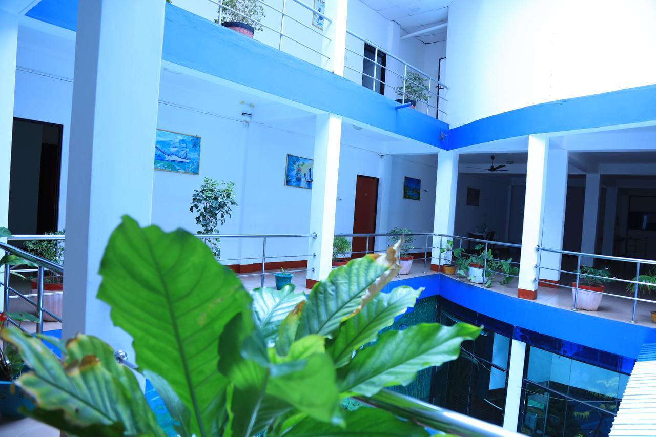 Hotel Nelly Vavuniya Екстериор снимка