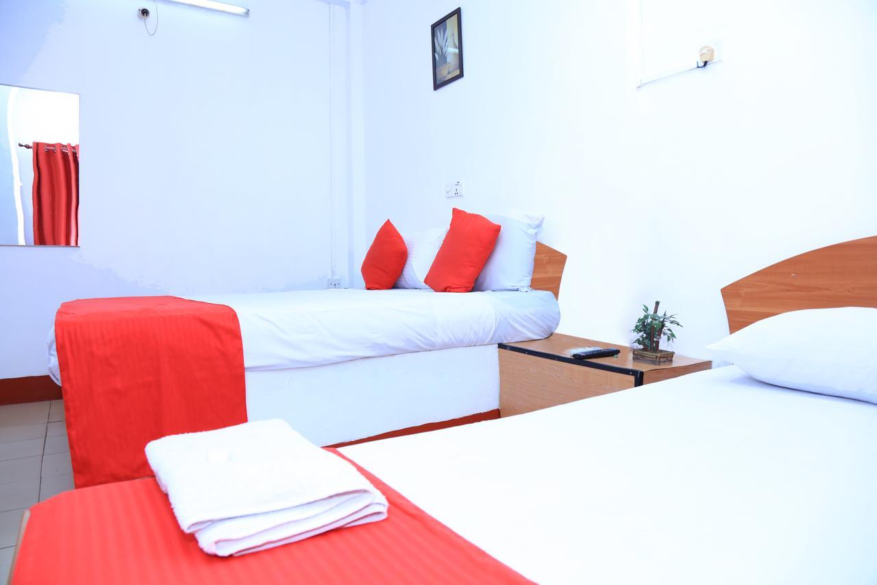 Hotel Nelly Vavuniya Екстериор снимка